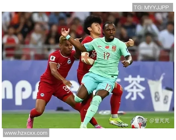 重庆羽毛球队在世界杯预选赛中以71分高居榜首展现强劲实力